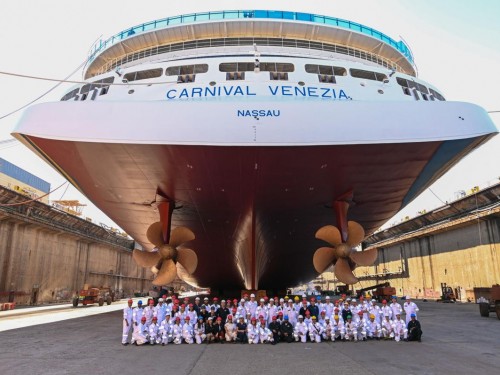 Carnival Venezia gets signature hull livery...with a twist