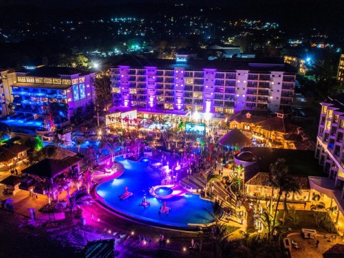 Sandals Dunn's River marks grand opening with star-studded event