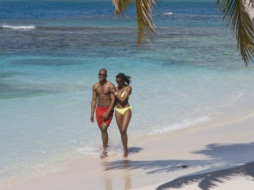 Couples-only “Love Lane” at Antigua airport returns
