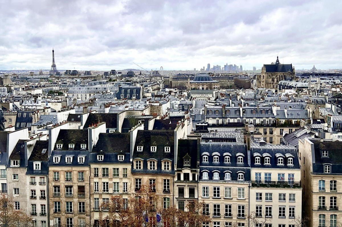 WestJet says bonjour to year-round Calgary-Paris flights