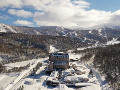 Club Med to open new Japan ski resort