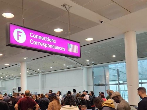Passengers stuck in security line at Toronto Pearson due to door error