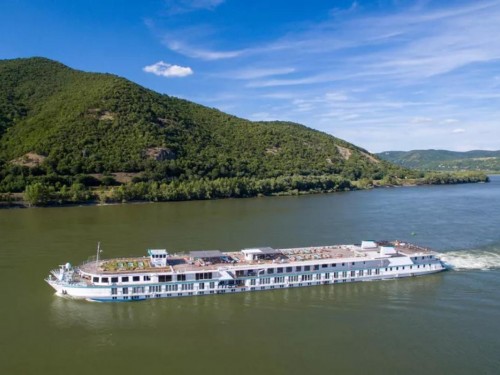 Riverside Luxury Cruises offering 500 euro onboard credit