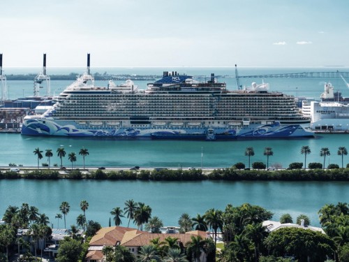 NCL christens all-new Norwegian Viva at PortMiami