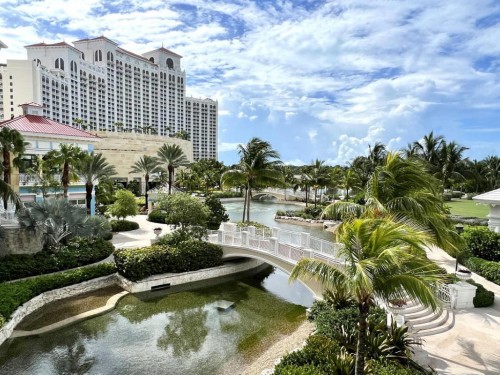 Bahamas tourism surges with record-breaking 8 million visitors