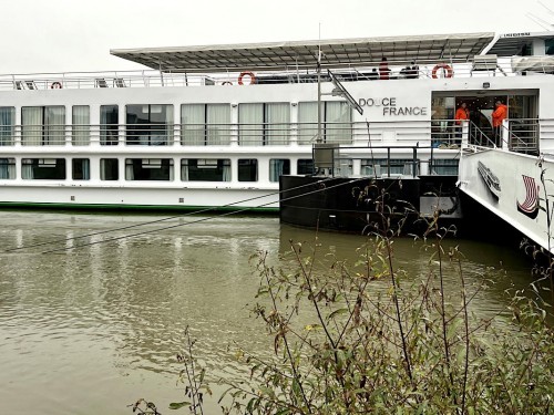 Cruise lines pivot as high water levels on Rhine disrupt Christmas Market voyages