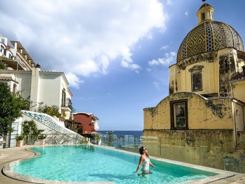 Affluent travellers will pay more to skip lines, avoid crowds & go on private tours: survey