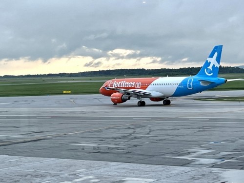 Canada Jetlines leases two A320-214 aircraft to meet demand