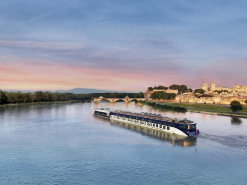 AmaWaterways unveils complimentary land package offer